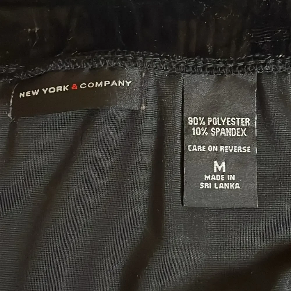 New York & Co Black Crushed Velvet Skirt Womens Size Medium Midi Whimsigoth